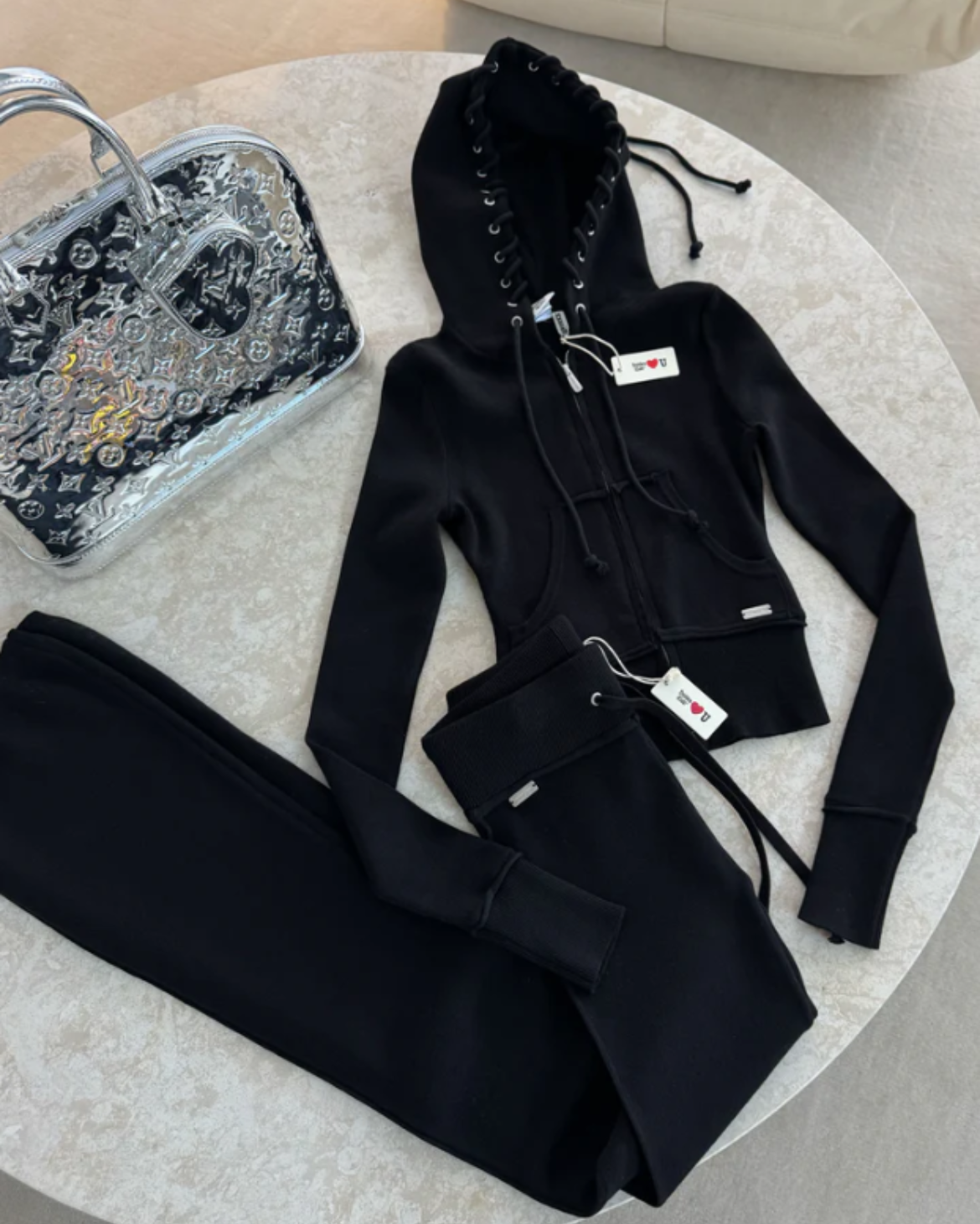 Verhoog je stijl met onze dameskleurcontrast patchwork casual set - jouw trendy outfit!