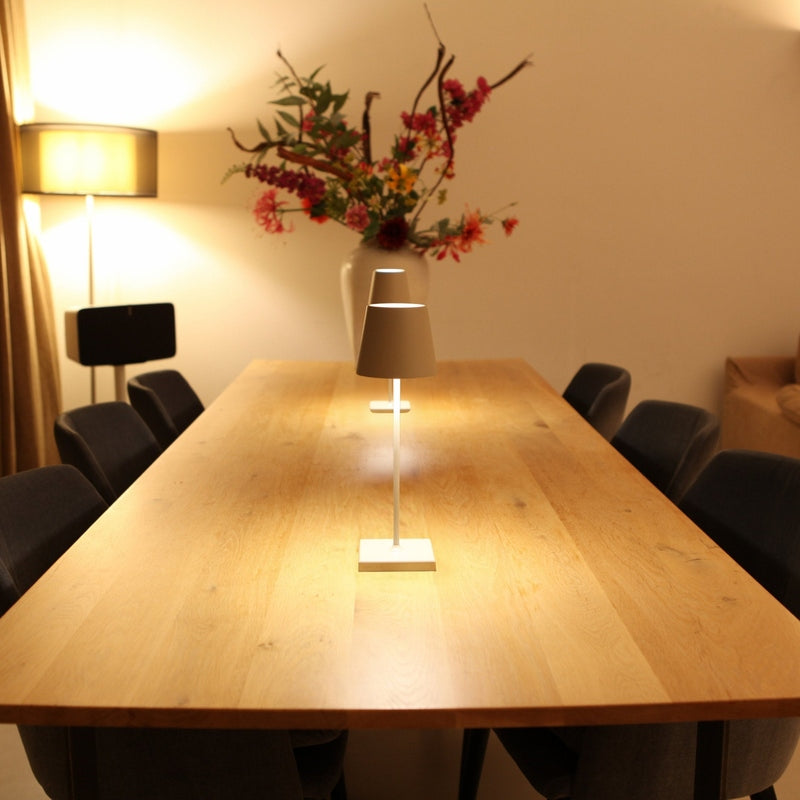 LunaGlow - Draagbare Dimbare Tafel lamp voor Elegante Ruimtes