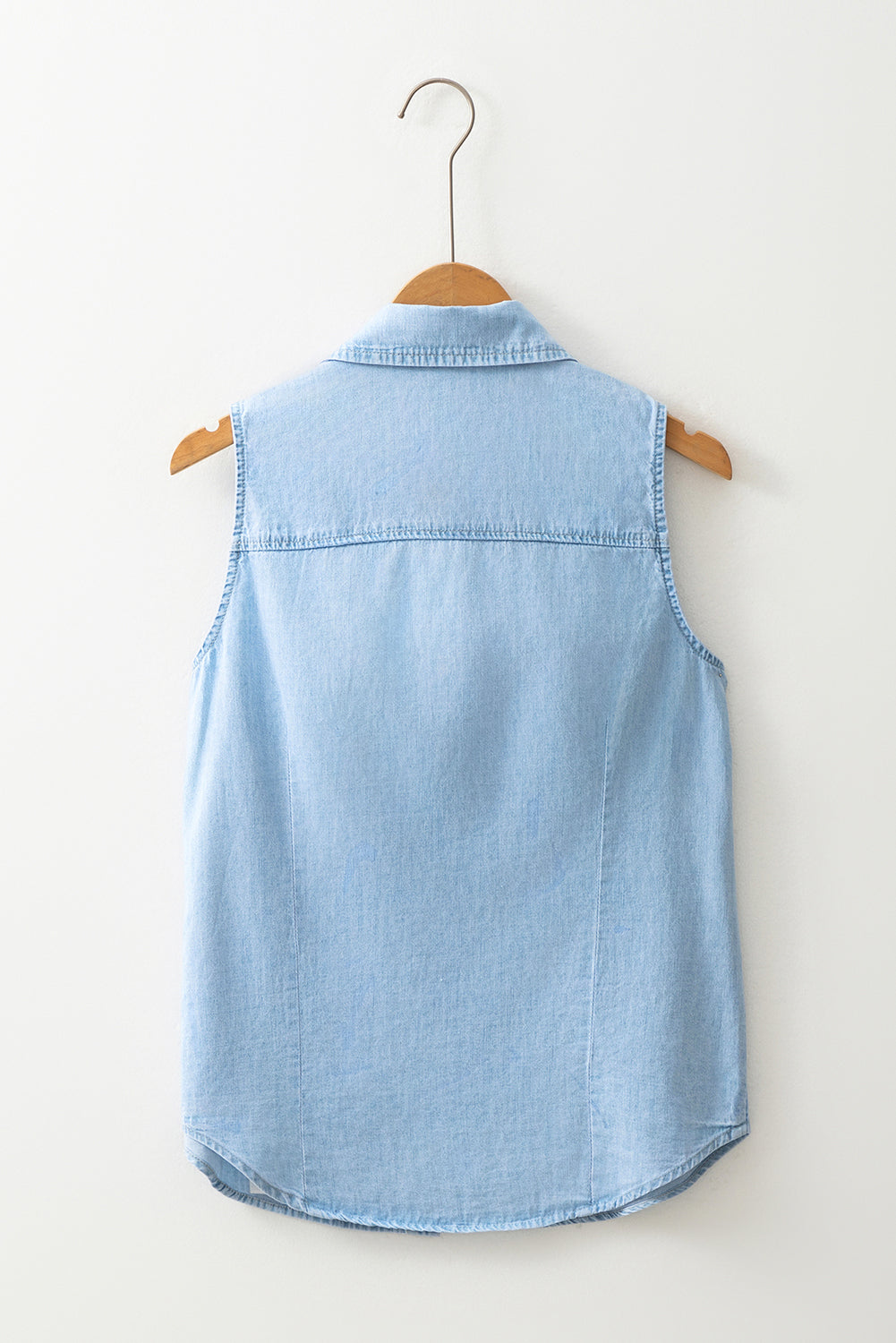 Isabella - Lichtblaues Denim-Hemd mit Kragen für den Sommer