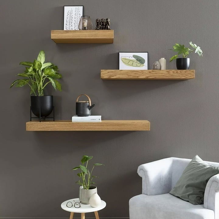 Wandplank met verborgen opbergruimte
