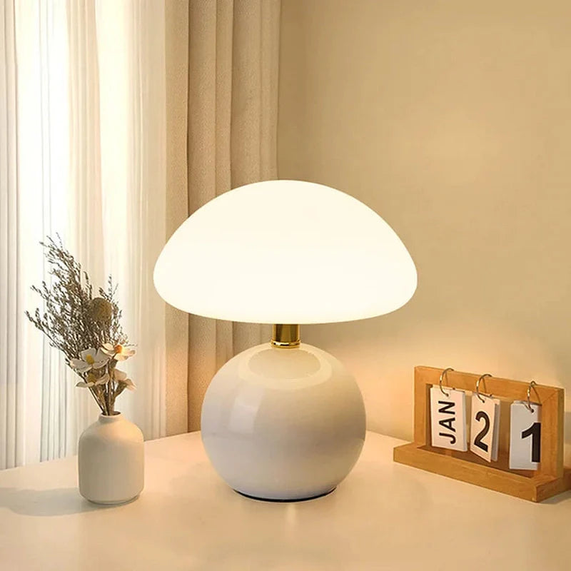 Franse crème kleur champignon lamp voor elegante verlichting