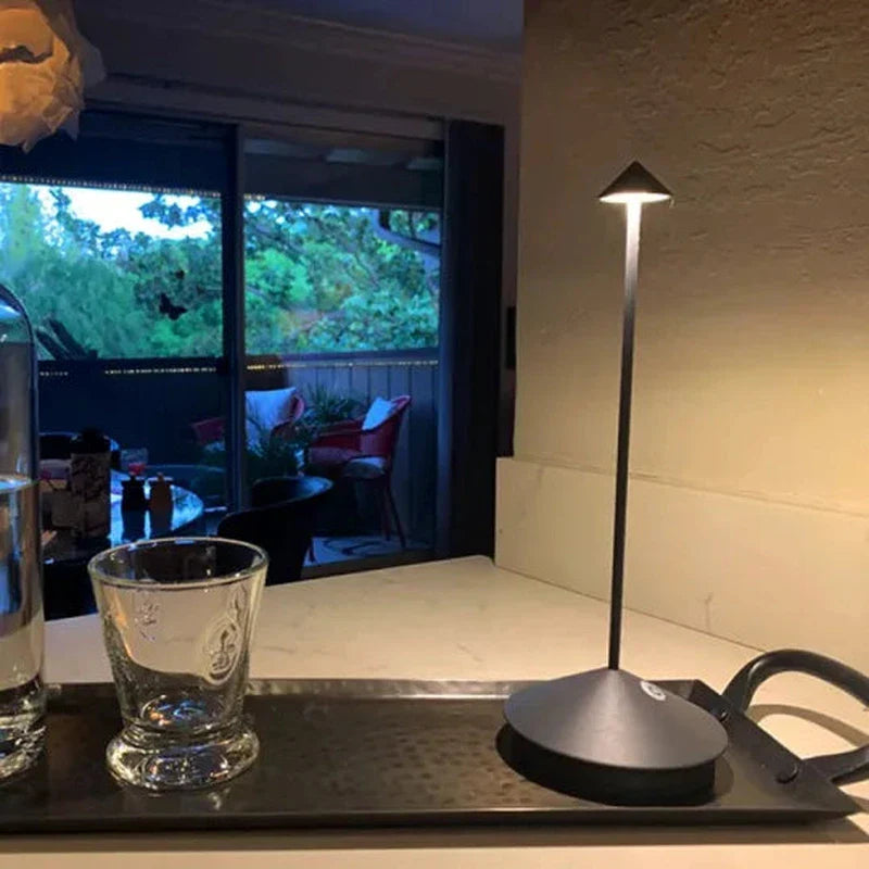 Draadloze LED-tafellamp – ClarityShine