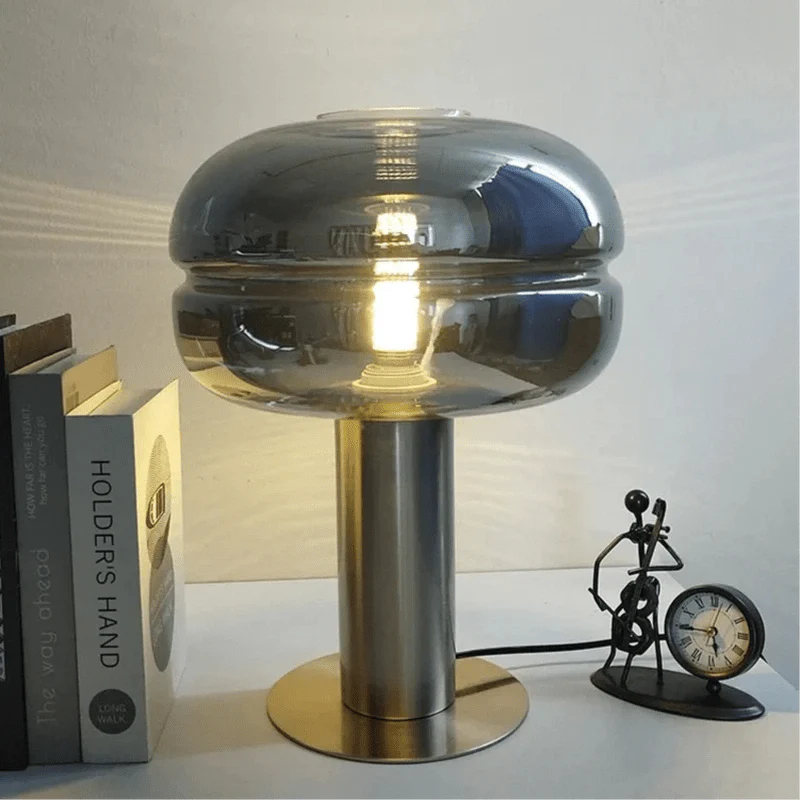 Lumivista - Elegante Tafellamp van Rookglas voor Stijlvolle Ruimtes