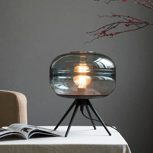 LumiGlow - Stijlvolle Tafellamp met Elegante Glazen Kap