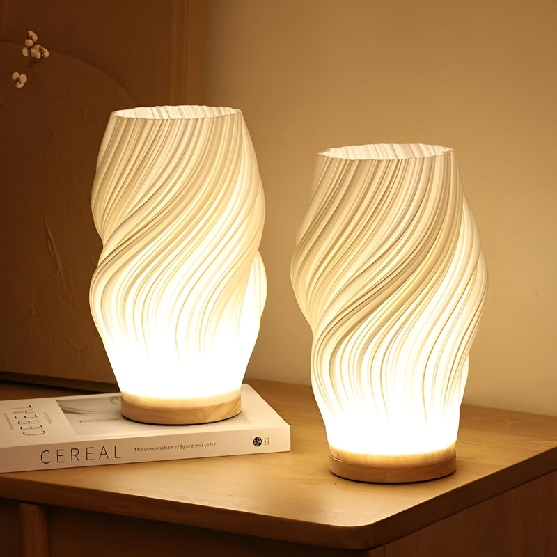 LuxeLight - Crèmekleurige 3D-Wandlamp met Moderne Metalen Voet