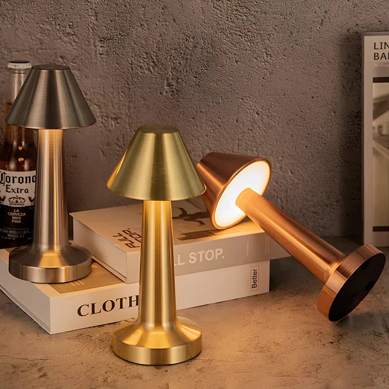 LumiGuard - Elegante Draagbare Tafellamp voor Thuis en Gastronomie