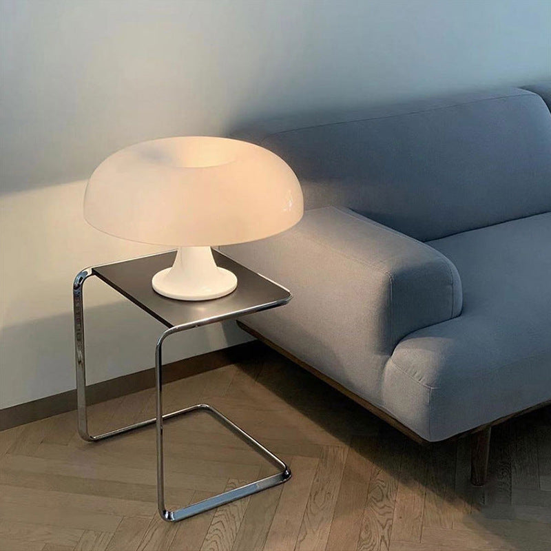 Paddestoelvormige Minimalistische Tafel lamp in Scandinavisch Design
