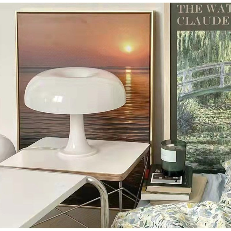 Paddestoelvormige Minimalistische Tafel lamp in Scandinavisch Design