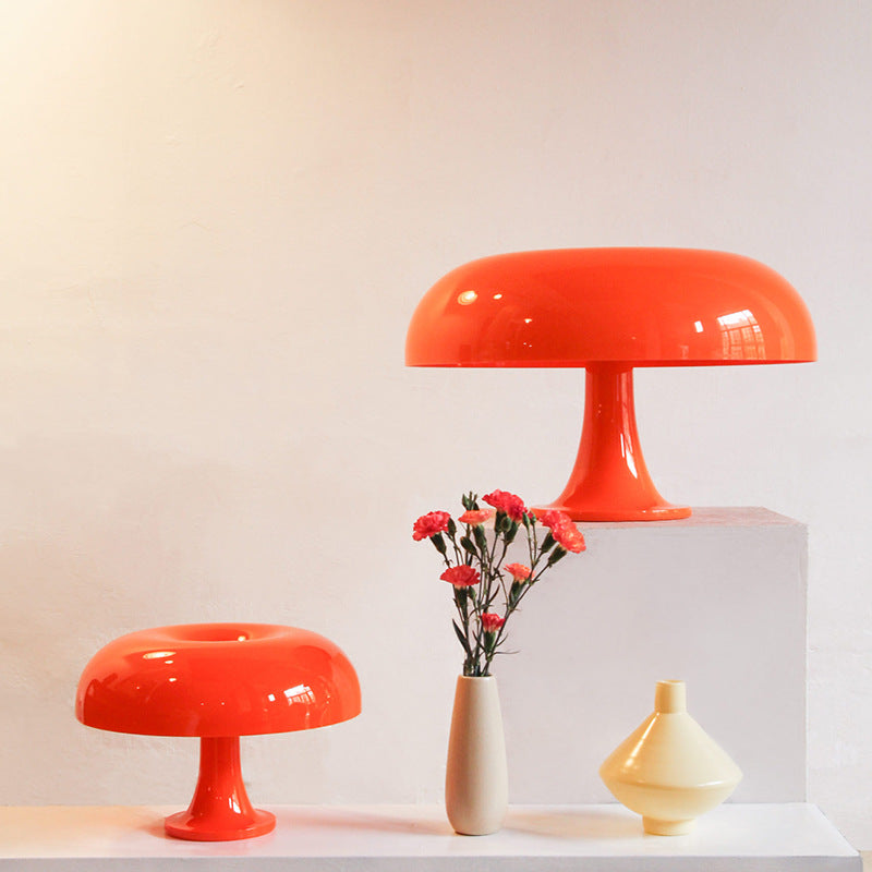Paddestoelvormige Minimalistische Tafel lamp in Scandinavisch Design