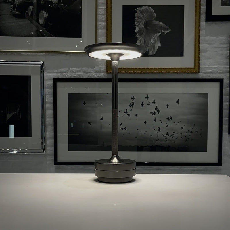 LumiGlow™ - Draadloze Tafellamp met Warm Licht voor Stijlvolle Verlichting
