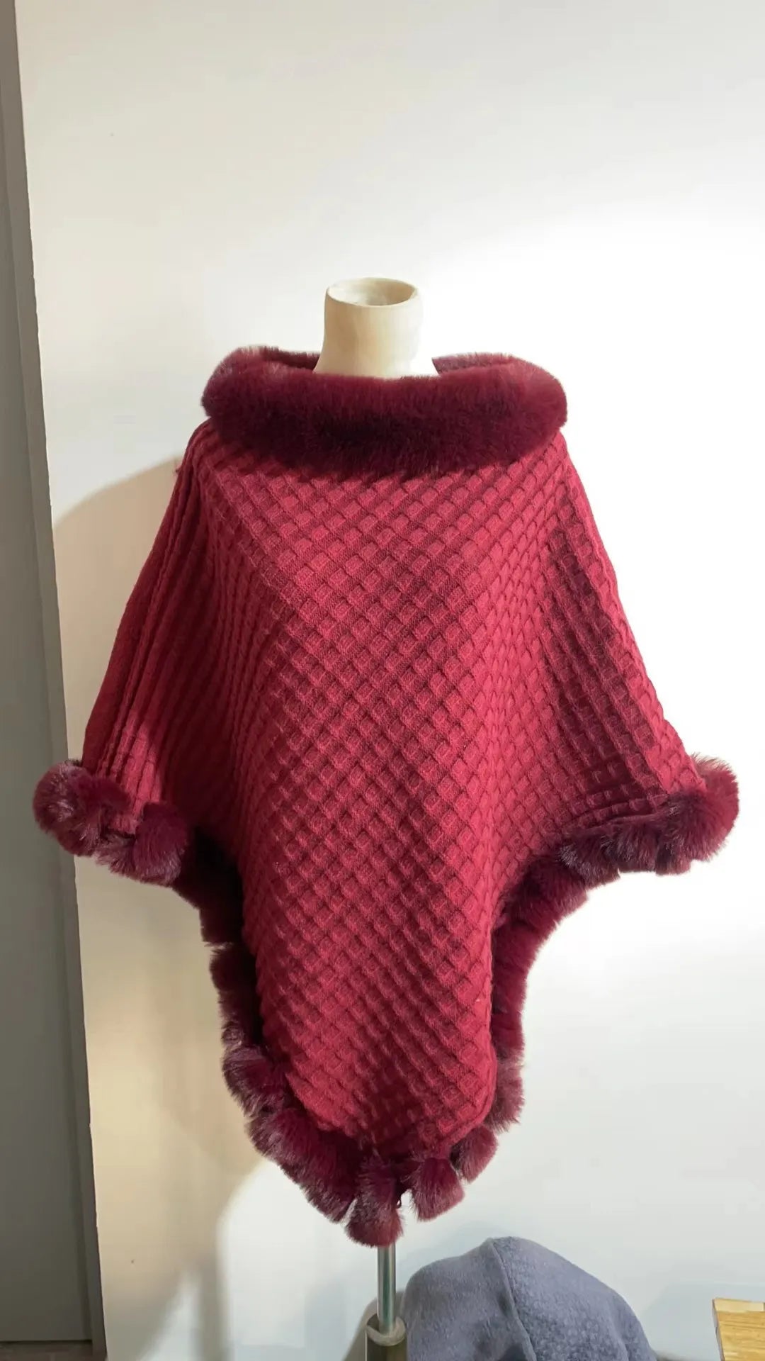 Dames Rex Konijnenbont Kraag Sjaal Cape – Luxe Korte Cloak voor Herfst en Winter Elegantie